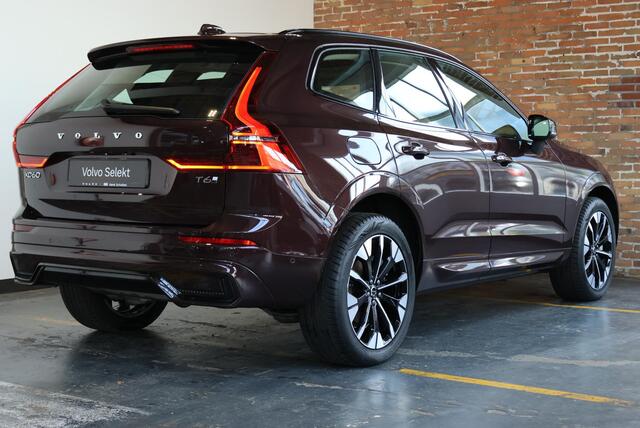 Volvo XC60 T6 Plug-in hybrid AWD Ultra Dark | Luchtvering | Semi-Electrische Wegklapbare Trekhaak | Stoelverwarming | Stuurwielverwarming | Harman Kardon Premium Audio | Google infotainment | 360° Parkeercamera | Parkeersensoren voor + achter – foto 3