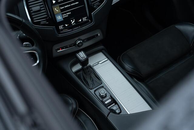 Volvo XC90 T5 AWD R-Design | 7-Zits | Navi | Schuif-/Kanteldak | Head-Up Display | 360 Camera | Stoelverwarming | Luchtvering | BLIS | Park Assist | Trekhaak | Keyless | Memory | Elek. Achterklep | 20" LM