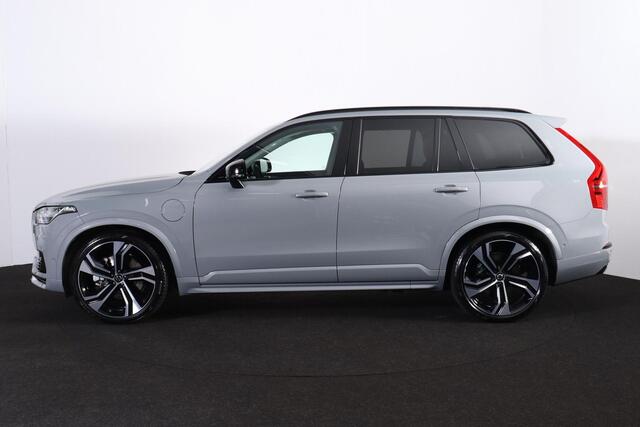 Volvo XC90 T8 Recharge AWD Ultra Dark - LONG RANGE - Luchtvering - Panorama/schuifdak - IntelliSafe Assist & Surround - 360º Camera - Verwarmde voorstoelen, stuur & achterbank - Parkeersensoren voor & achter - Elektr. bedienb. voorstoelen met geheugen - Head up disp