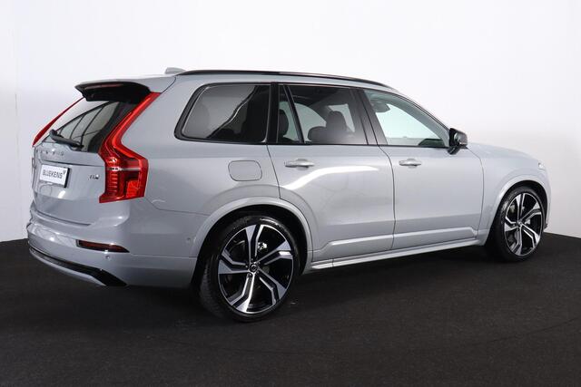 Volvo XC90 T8 Recharge AWD Ultra Dark - LONG RANGE - Luchtvering - Panorama/schuifdak - IntelliSafe Assist & Surround - 360º Camera - Verwarmde voorstoelen, stuur & achterbank - Parkeersensoren voor & achter - Elektr. bedienb. voorstoelen met geheugen - Head up disp