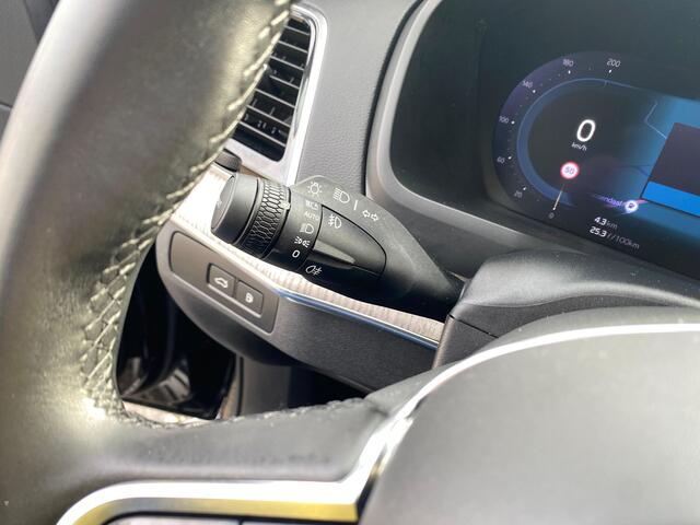 Volvo XC90 2.0 T8 455 pk Recharge AWD Ultimate Bright | Long Range | Luchtvering | Panoramadak | 360 Camera | B&W