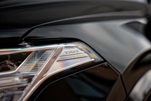 Volvo XC90 2.0 T8 Recharge AWD Ultimate Dark Special edition, Luchtvering, HUD, Panoramadak, enz