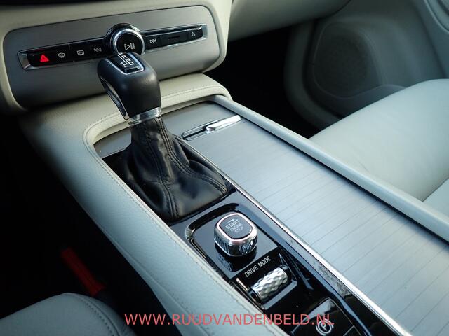 Volvo XC90 2.0 T5 AWD 7-PERS ACC / 22 INCH / TREKHAAK / CAMERA