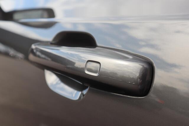 Volvo XC90 2.0 T8 Plug-in hybrid AWD Ultra Dark | Luchtvering | B&W audio | Head-up display |
