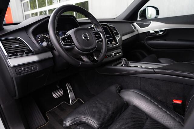 Volvo XC90 2.0 T8 391 pk Recharge AWD R-Design / Pano-Dak/ Leder/ Sport-Stoelen/ Stoel.Verw/ Stuur.Verw/ Camera/ Keyless/ Trekhaak/ 20'' LMV