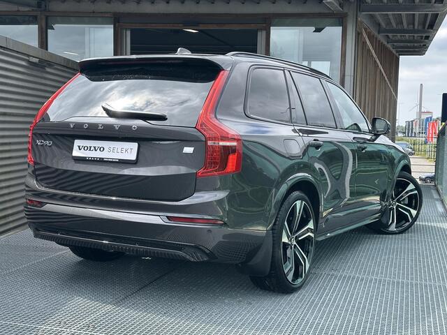Volvo XC90 T8 Recharge AWD Ultimate Dark / Luchtvering / Trekhaak / Pano. dak / 455 PK / Bowers & Wilkins / 360 camera / Verwarmde stoelen /