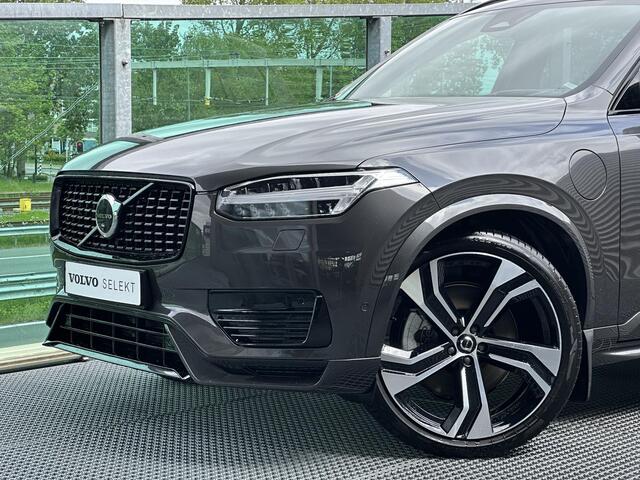 Volvo XC90 T8 Recharge AWD Ultimate Dark / Luchtvering / Trekhaak / Pano. dak / 455 PK / Bowers & Wilkins / 360 camera / Verwarmde stoelen /