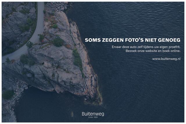 Volvo XC90 T8 Automaat Recharge AWD Inscription | Lederen bekleding | Stoelverwarming | Harman Kardon premium audio | Parkeercamera | Parkeerverwarming | Parkeer sensoren voor + achter | Panoramadak