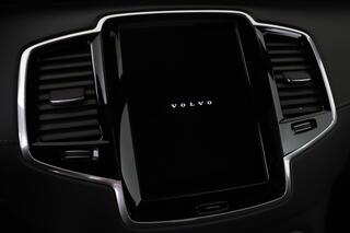 volvo-xc90-t8-recharge-awd-plus-bri