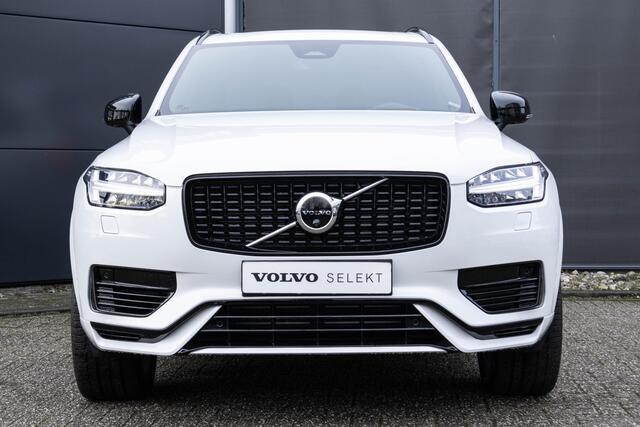 Volvo XC90 T8 Automaat Recharge AWD Ultimate Dark | Elektrisch bedienbaar glazen panoramisch schuif-/kanteldak | Luchtvering met Four-C settings | Trekhaak semi elektrisch inklapbaar | Adaptieve Cruise Control met Pilot Assist | BLIS dodehoekdetectie | 360 graden ro