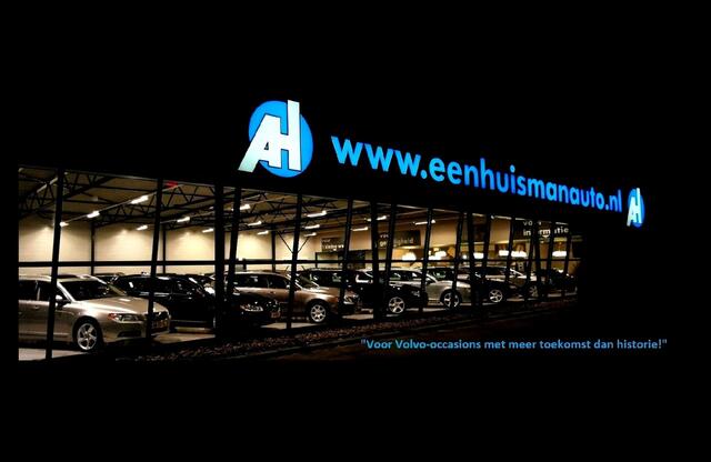 Volvo XC90 2.0 T8 Recharge AWD R-Design LUCHTVERING + EL. TREKHAAK + PANORAMADAK + HARMAN/KARDON + LEDER + HEAD-UP + STOEL-&STUURVERWARMING + LEDEREN DASHBOARD + 360 CAMERA + PARKSENSOREN + 20" LM-VELGEN!!