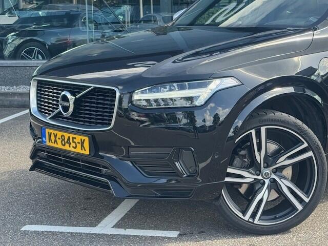 Volvo XC90 2.0 T8 Twin Engine AWD Inscription | 7-zits | Trekhaak | Automaat | Privacy glass | Panoramadak | LM velgen | B&W Soundsystem |
