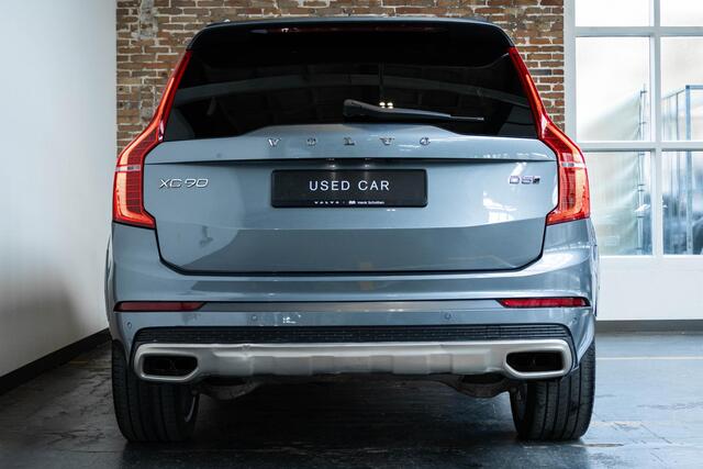 Volvo XC90 D5 Automaat AWD Momentum | Dealeronderhouden | Bowers & Wilkins premium audio | Luchtvering | Stoelverwarming | Stuurwielverwarming | Parkeerverwarming | 360° parkeercamera | Adaptive cruise control | Exterieur styling kit | 20" Lichtmetalen velgen |