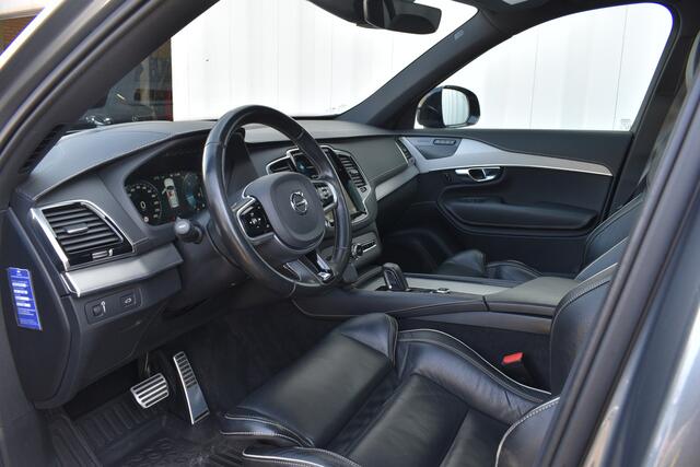 Volvo XC90 B5 AWD R-Design Intro Edition Diesel | Trekhaak | Luchtvering | Stoelen met geheugen | Blis | Pano dak |