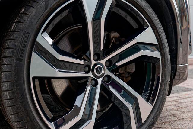 Volvo XC90 2.0 T8 Recharge AWD R-Design 22", Luchtvering, Long Range, Panoramadak, enz