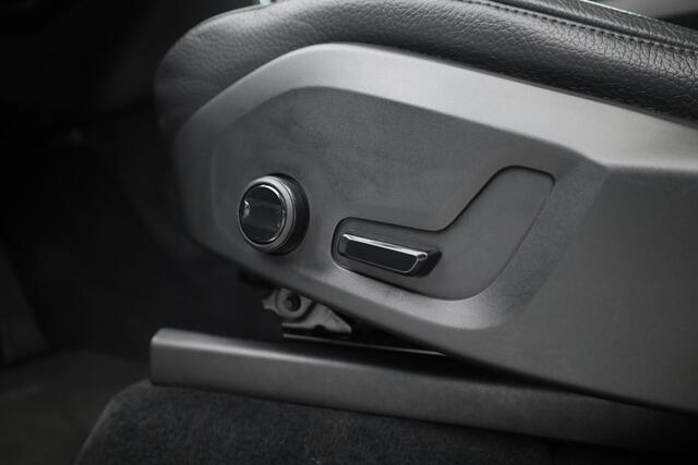 Volvo XC90 2.0 T8 Recharge AWD Inscription Expression | Navi | Adapt. Cruise | Elek. Trekhaak | Dodehoek | Stoel-Stuurverw. | CarPlay