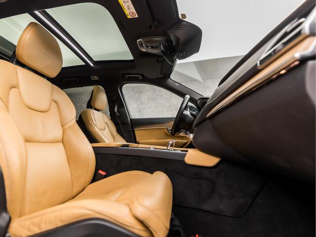 Volvo XC90 2.0 T8 Twin Engine AWD Inscription 7 Persoons 408Pk Automaat (PANORAMADAK, LUCHTVERING, APPLE CARPLAY, BOWERS&WILKINS, MEMORY SEATS, COGNAC LEDER, HEAD-UP DISPLAY, KEYLESS, GETINT GLAS, 360 CAMERA, ZWART HEMEL, NIEUWSTAAT)