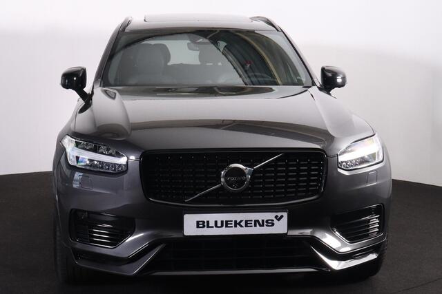 Volvo XC90 T8 Recharge AWD Ultimate Dark - LONG RANGE - Luchtvering - Panorama/schuifdak - 360º Camera - Bowers & Wilkins audio - IntelliSafe Assist & Surround - 360º Camera - Adaptieve LED koplampen - Verwarmde voorstoelen, stuur & achterbank - Parkeersensoren voor