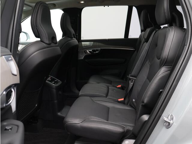 Volvo XC90 T8 455PK Recharge AWD Ultra Bright / B&W Audio / Luchtvering / 360gr Camera / Head-Up / Panoramisch Dak / Nappa Leder Met Ventilatie + Massage / All Season /