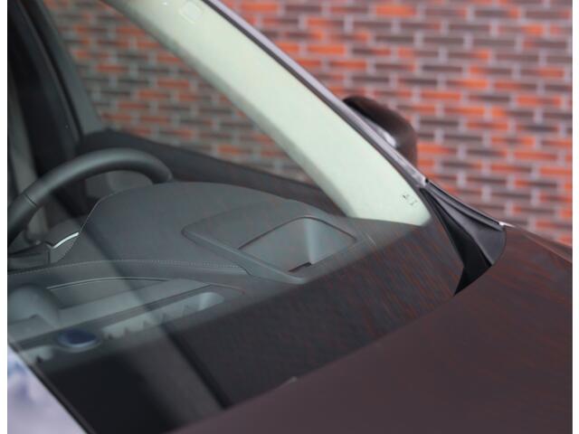 Volvo XC90 T8 Plug-in hybrid AWD Ultra Dark | Platinum Grey - Facelift - Direct leverbaar - Vol!