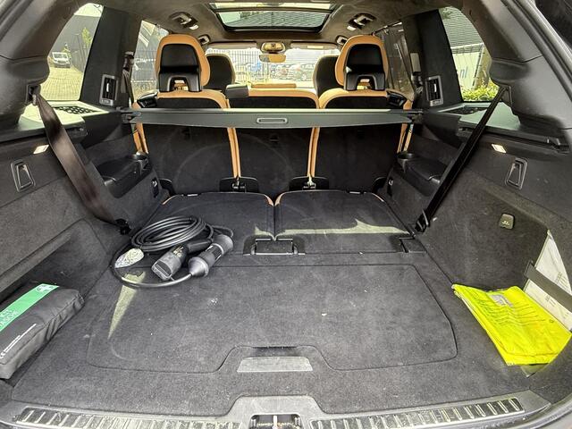 Volvo XC90 2.0 T8 Recharge AWD Ultimate Dark B&W/Massage/Luchtvering/Trekhaak etc.