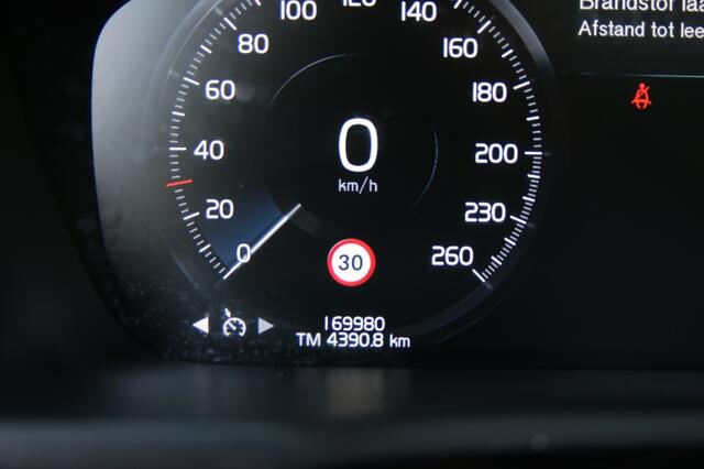 Volvo XC90 2.0 D5/AWD/PANO/Elktr Stoelen/Camera