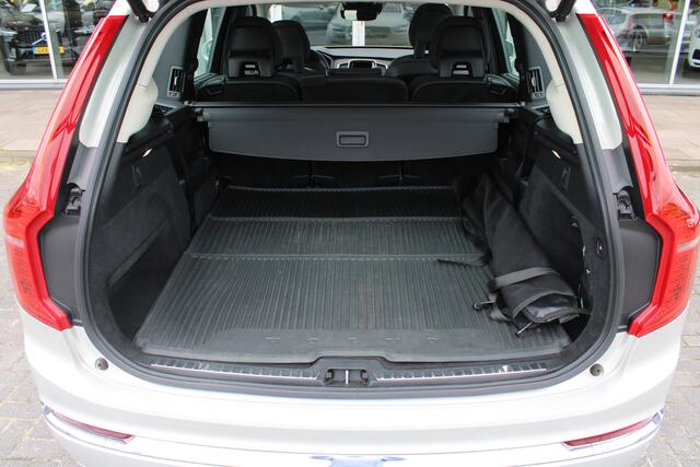 Volvo XC90 T8 Automaat Twin Engine AWD Inscription 7-pers | Schuif/kanteldak | Trekhaak | Adapt. Cruise | DAB | Verw. Achterbank