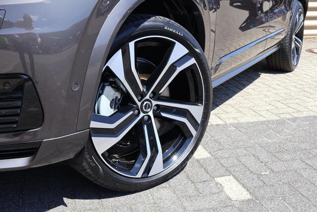 Volvo XC90 2.0 T8 Recharge AWD Ultimate Dark Full Options