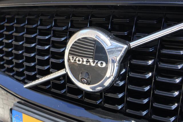 Volvo XC90 2.0 T8 Recharge AWD Ultimate Dark Full Options