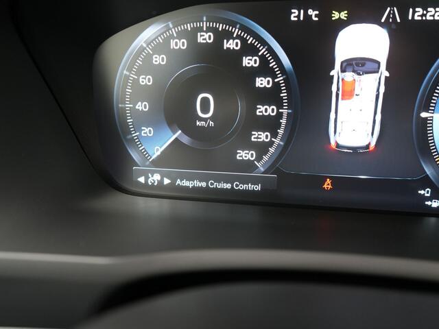 Volvo XC90 T8 Recharge AWD Inscription Plug In Hybrid 394pk 7 Persoons Dealer O.H. PHEV | Panodak | Lederen Sportstoelen Memory | Pilot Assist | Adaptive Cruise | Harman Kardon | Camera | BLIS | Navigatie | Apple Carplay | DAB | Virtual |