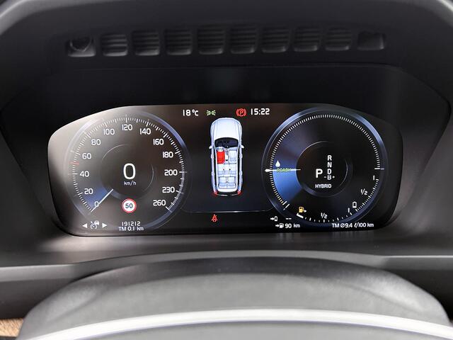 Volvo XC90 T8 Hybride AWD Inscription Intro Edition 7Pers. Panoramadak / Trekhaak / Pdc+Camera 360 / Navigatie / Leder / Xenon / Apk okt-2025