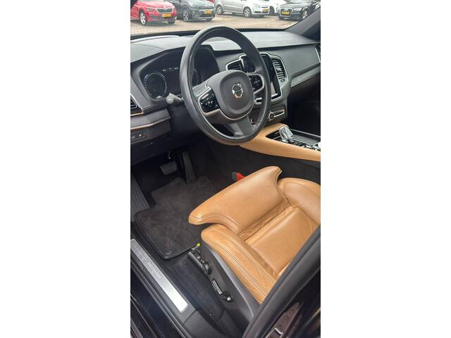 Volvo XC90 2.0 T8 Recharge AWD 287kW/390pk Aut8 Inscription Exclusive 7p PANORAMADAK + PILOT ASSIST + EL.TREKHAAK + STOELMASSAGE + HARMAN & KARDON + BLIS + STOELVERWARMING&-VENTILATIE + 360 CAMERA + KEYLESS + HEAD-UP + PARKSENSOREN + 20" LM-VELGEN!!