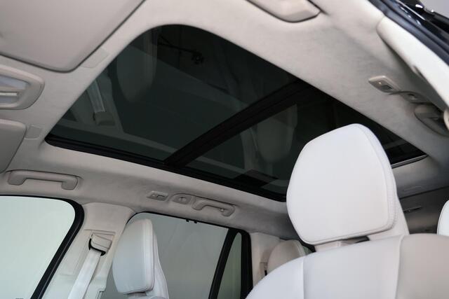 Volvo XC90 T8 Recharge AWD Ultra Bright - FACELIFT - LONG RANGE - Luchtvering - Panorama/schuifdak - IntelliSafe Assist & Surround - 360º Camera - Bowers & Wilkins audio - Verwarmde voorstoelen, stuur & achterbank - Parkeersensoren voor & achter - Elektr. bedienb. v
