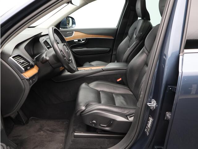Volvo XC90 T5 250PK AWD Inscription / Trekhaak / Head Up / Nappa Leder Met Ventilatie / Panoramisch Dak / Keyless / Standkachel / Full Led / Verwarmbaar Stuurwiel + Voorstoelen + Achterbank /