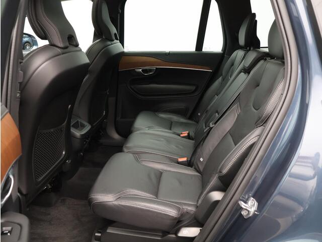 Volvo XC90 T5 250PK AWD Inscription / Trekhaak / Head Up / Nappa Leder Met Ventilatie / Panoramisch Dak / Keyless / Standkachel / Full Led / Verwarmbaar Stuurwiel + Voorstoelen + Achterbank /