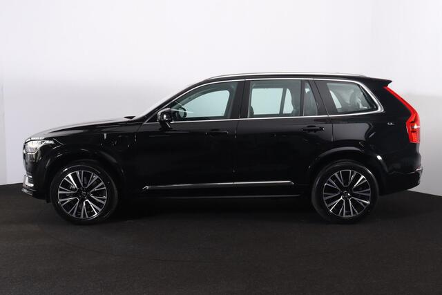 Volvo XC90 T8 Recharge AWD Ultra Bright - LONG RANGE - Panorama/schuifdak - IntelliSafe Assist & Surround - Harman/Kardon audio - Adaptieve LED koplampen - Parkeercamera achter - Verwarmde voorstoelen, stuur & achterbank - Parkeersensoren voor & achter - Elektr. bed