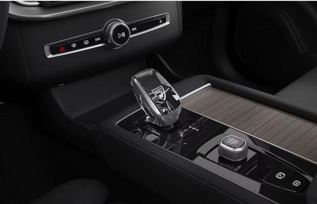 Volvo XC90 2.0 T8 Plug-in hybrid AWD Plus Bright | Nieuw Model | 360° Camera | All Season | Google | Stoelen + Stuur verwarmd | Harman/Kardon | Memory |