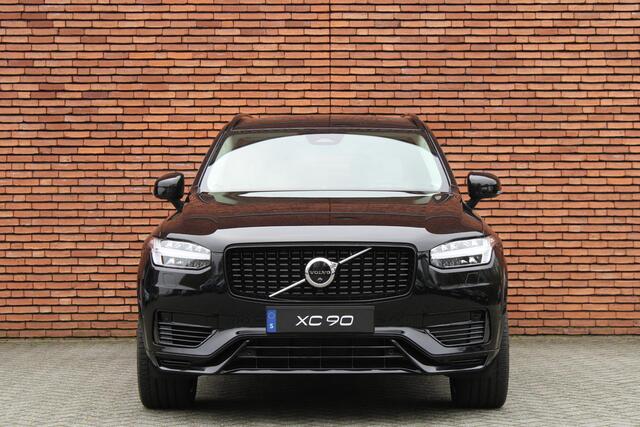 Volvo XC90 T8 AWD AUT8 455PK Ultra Dark, Bowers & Wilkins audiosysteem | 360 graden camera | Massagefunctie | Geventileerde voorstoelen | Luchtvering | 21" Lichtmetalen velgen | Extra getinte ruiten achter | Panoramisch schuif/kantel dak | Elektrisch Verstelbare st