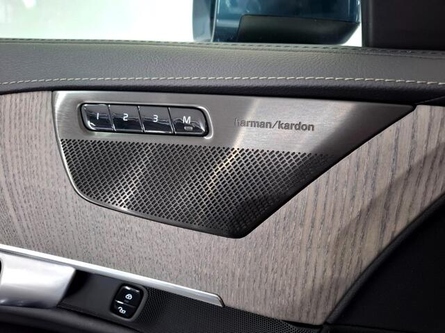Volvo XC90 2.0 T8 AWD Recharge 335kW/455pk Aut8 Ultimate Bright PANORAMADAK + HARMAN/KARDON + STOELVENTILATIE + ADAPT.CRUISE + PILOT ASSIST + STOELVERWARMING V&A + BLIS + GOOGLE DASH&SERVICES + CAMERA + STUURVERWARMING + PARKSENSOREN V&A + 20" LM-VELGEN!!