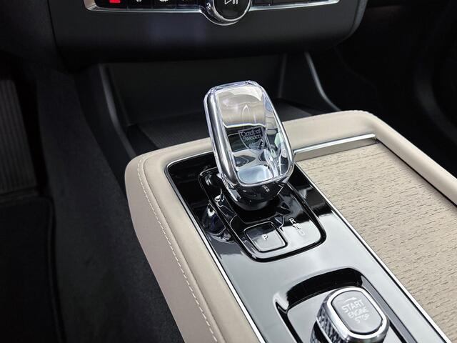 Volvo XC90 2.0 T8 AWD Ultra Dark | Luchtvering Massage | Nappa Ventilatie|