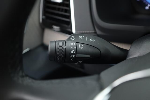 Volvo XC90 T8 Recharge Ultimate Dark | Pano | HUD | B&W | 360cam | Massage | Memory seats | 21''
