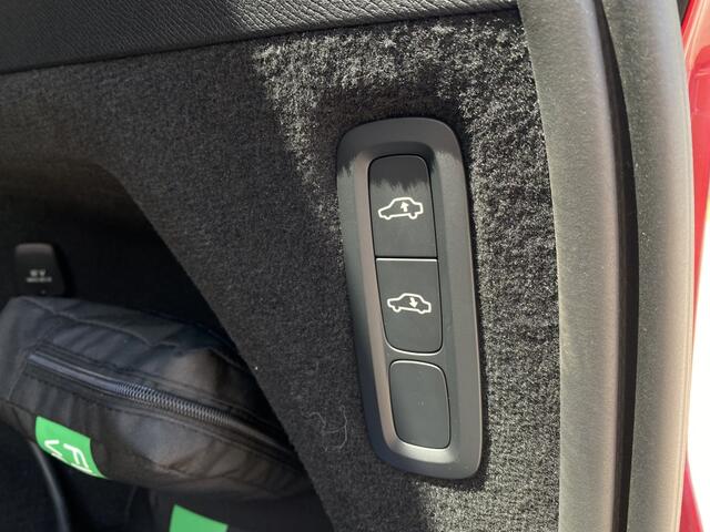 Volvo XC90 2.0 T8 AWD U. Dark