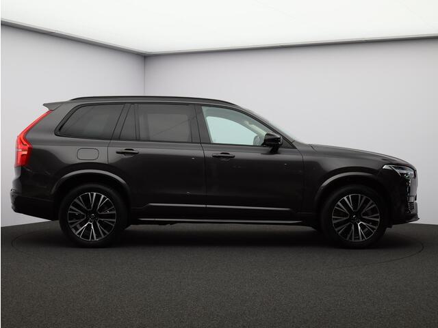 Volvo XC90 2.0 T8 Plug-in hybrid AWD Ultra Dark / Trekhaak / Luchtvering / Bowers & Wilkins Audio / Stoelventilatie / Massagestoelen / Head-Up Display / 360° camera / Pano. dak / Stoel+ Stuurwielverwarming / Verwarmbare Achterbank / Elek. verstelbare stoelen + geheu