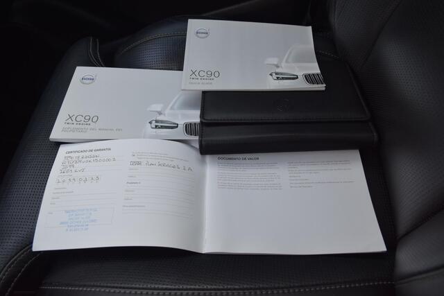 Volvo XC90 T8 AWD R-Design Inscription FULL OPTIONS!