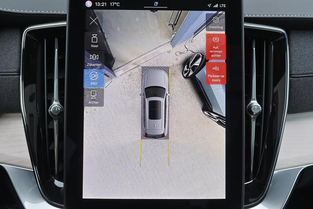 Volvo XC90 T8 Recharge AWD Ultra Dark - LONG RANGE - Luchtvering - Panorama/schuifdak - IntelliSafe Assist & Surround - 360º Camera - Bowers & Wilkins audio - Verwarmde voorstoelen, stuur & achterbank - Parkeersensoren voor & achter - Elektr. bedienb. voorstoelen me