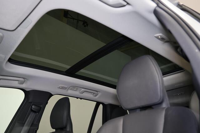 Volvo XC90 T8 Recharge AWD Plus Bright - LONG RANGE - Panorama/schuifdak - IntelliSafe Assist & Surround - 360º Camera - Harman/Kardon audio - Adaptieve LED koplampen - Verwarmde voorstoelen, stuur & achterbank - Parkeersensoren voor & achter - Elektr. bedienb. voor