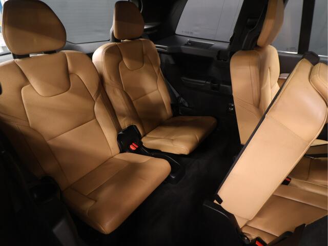 Volvo XC90 2.0 T8 Twin Engine AWD Inscription [7-ZITS, SCHUIFKANTELDAK, TREKHAAK INKLAPBAAR, MEMORY SEATS, APPLE CARPLAY, ANDROID, HEAD-UP, STOELVERKOELING, STOELVERWARMING, VOL LEDER, CAMERA, ADAPTIVE CRUISE, CLIMATE, NIEUWSTAAT]