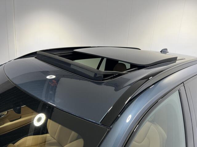 Volvo XC90 2.0 T8 Recharge AWD Ultimate Bright | Navigatie/Apple/Android Auto | LM Velgen 20" | Voorstoelen Voor Verwarmd/Geventileerd |