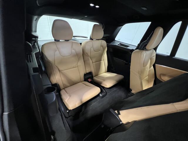 Volvo XC90 2.0 T8 Recharge AWD Ultimate Bright | Navigatie/Apple/Android Auto | LM Velgen 20" | Voorstoelen Voor Verwarmd/Geventileerd |