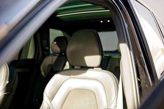 Volvo XC90 2.0 T8 Recharge AWD R-Design Luchtvering, Panoramadak, 360 Camera, Trekhaak, enz